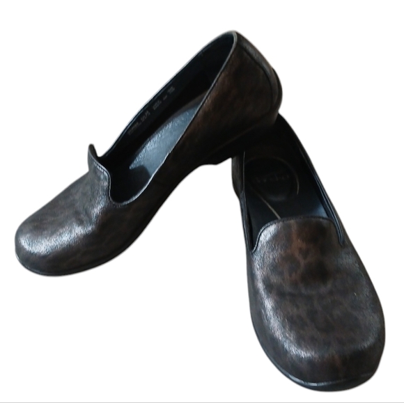 Dansko Olivia Leopard Print Metallic Loafer Flat Women's size 9 - Picture 1 of 10